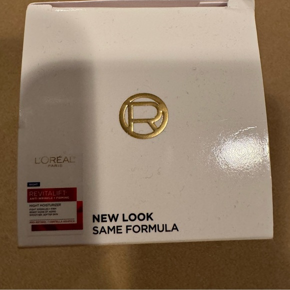 New L’Oréal Revitalift anti-wrinkle firming Pro Retinol Night Cream - Picture 5 of 5